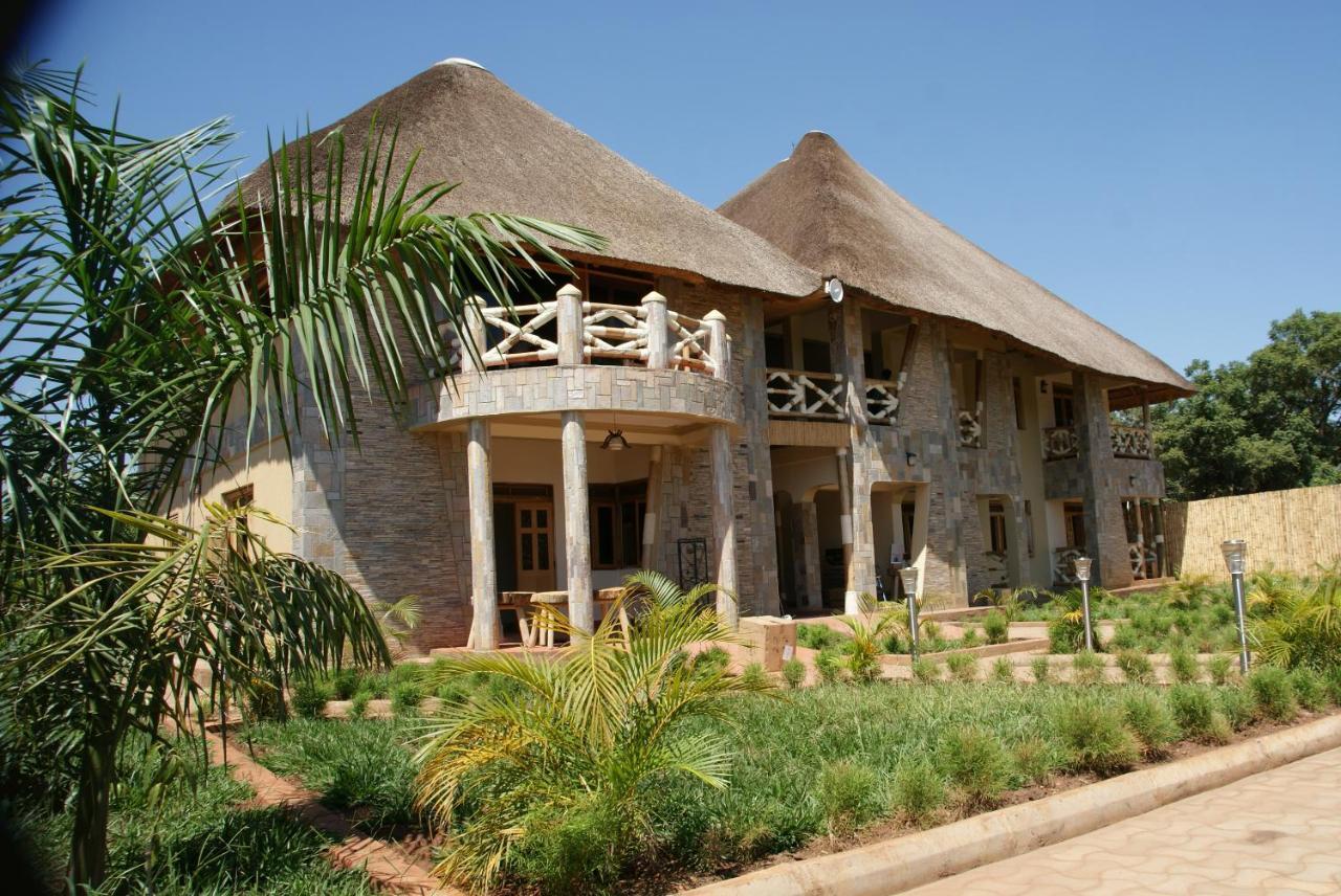 Baker'S Fort Hotel Gulu Esterno foto