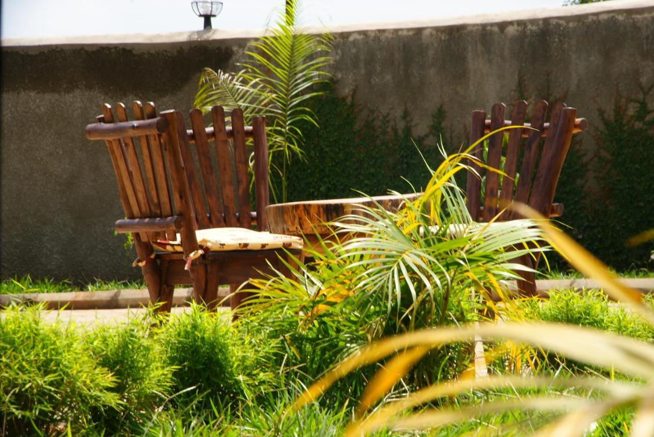 Baker'S Fort Hotel Gulu Esterno foto